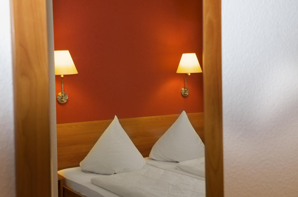 Gasthof Zum Kreuz Neuenburg am Rhein Habitación foto