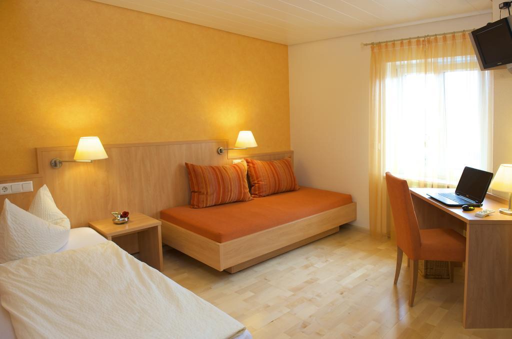 Gasthof Zum Kreuz Neuenburg am Rhein Habitación foto